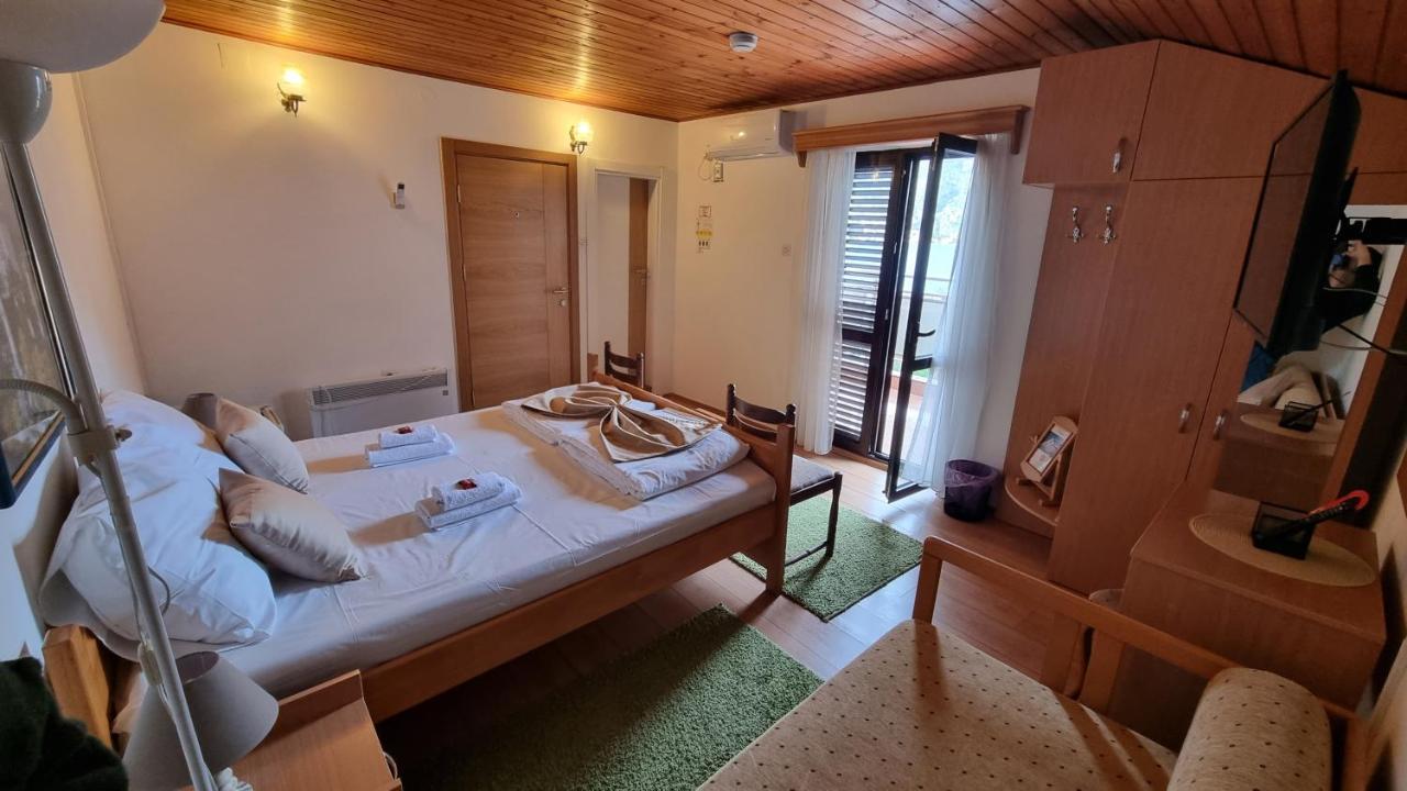 Hotel Bokeljski Dvori Kotor Exterior photo