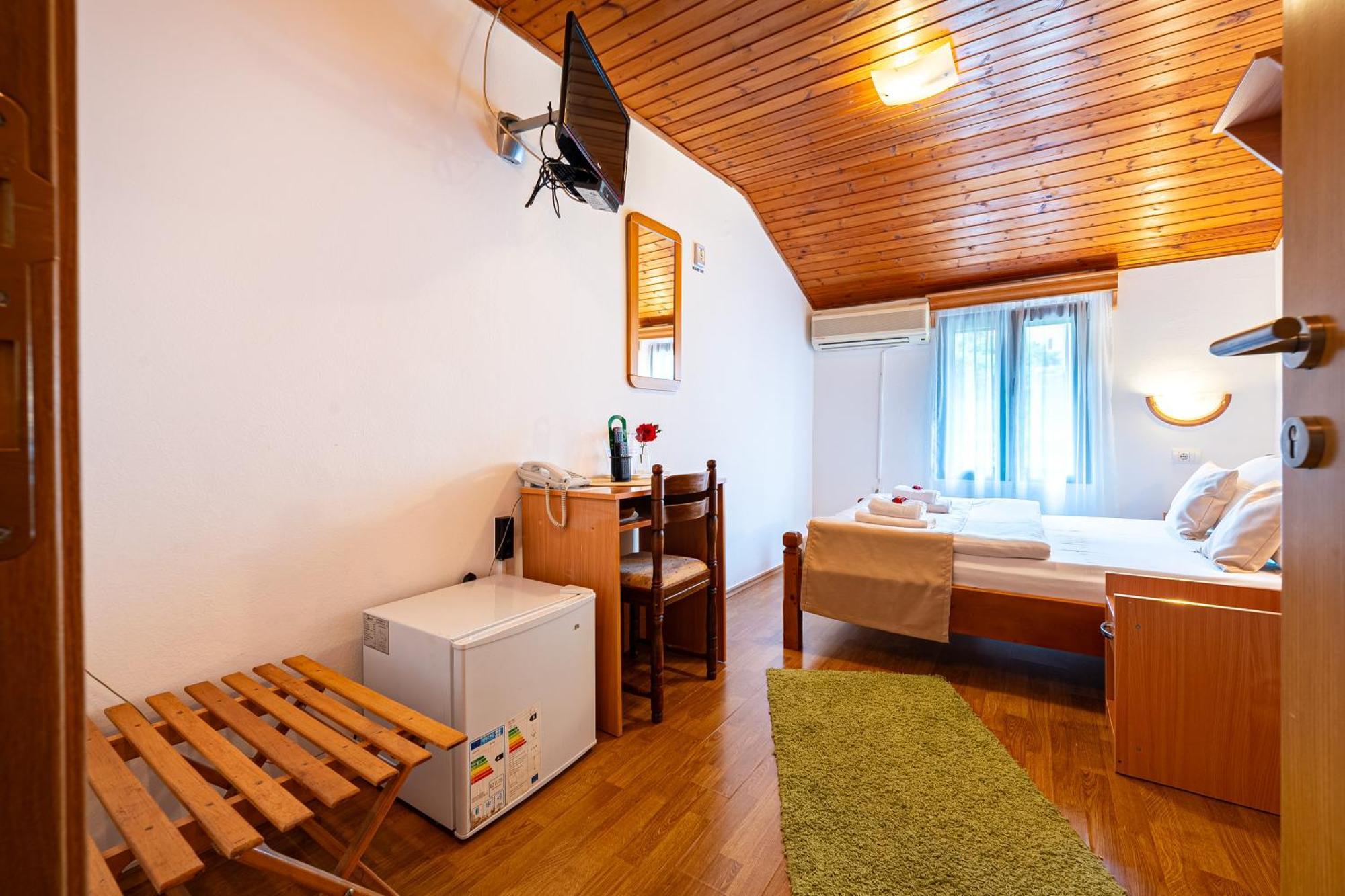 Hotel Bokeljski Dvori Kotor Room photo