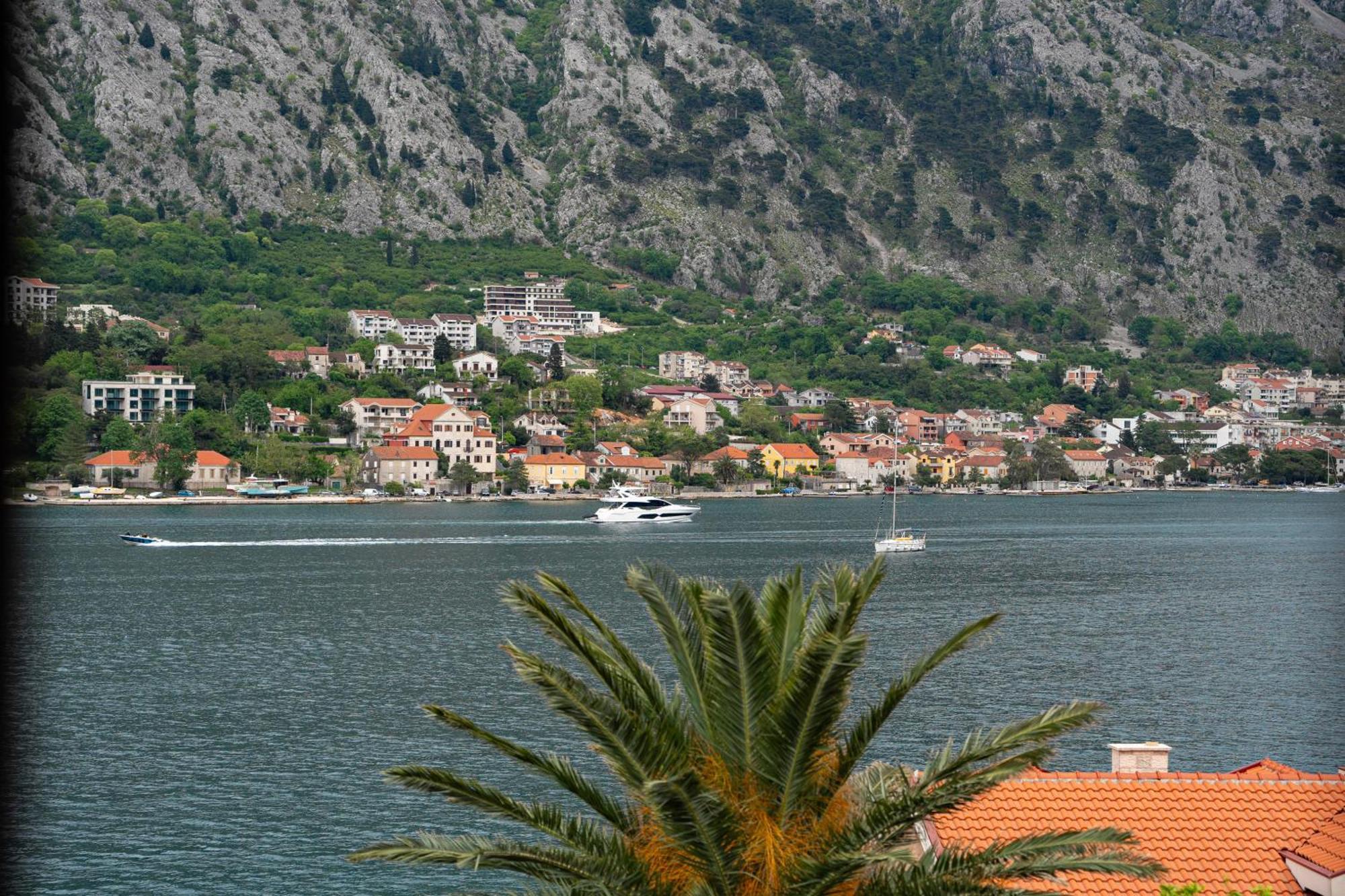Hotel Bokeljski Dvori Kotor Exterior photo