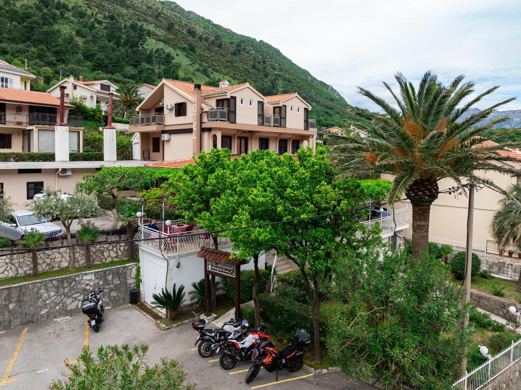Hotel Bokeljski Dvori Kotor Exterior photo