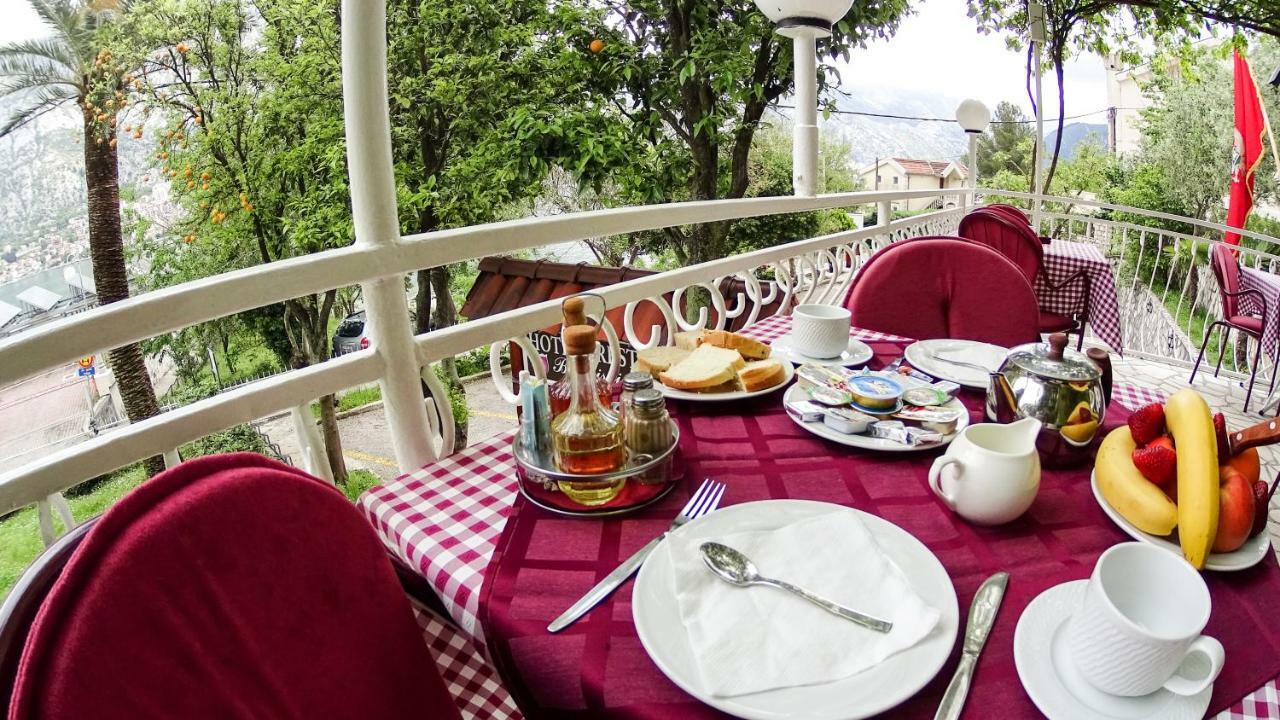 Hotel Bokeljski Dvori Kotor Exterior photo